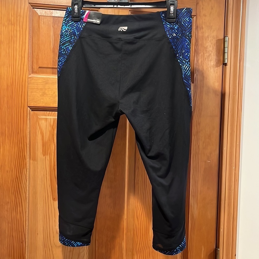 NWT Marika tek Capri pants size large . NWT - image 2